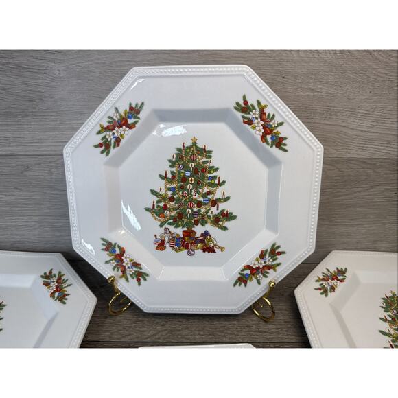 Fairfield Christmas Tree Octagon PEACE ON EARTH 10 1/8" Dinner Plates - Set of 4 - Picture 3 of 8